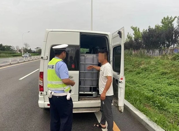 7月份全市范圍內(nèi)面包車集中整治！